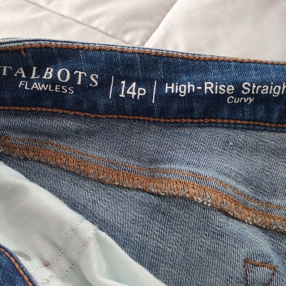 Talbot's Flawless High Rise Straight Leg Curvy Jeans 14P - Picture 4 of 8